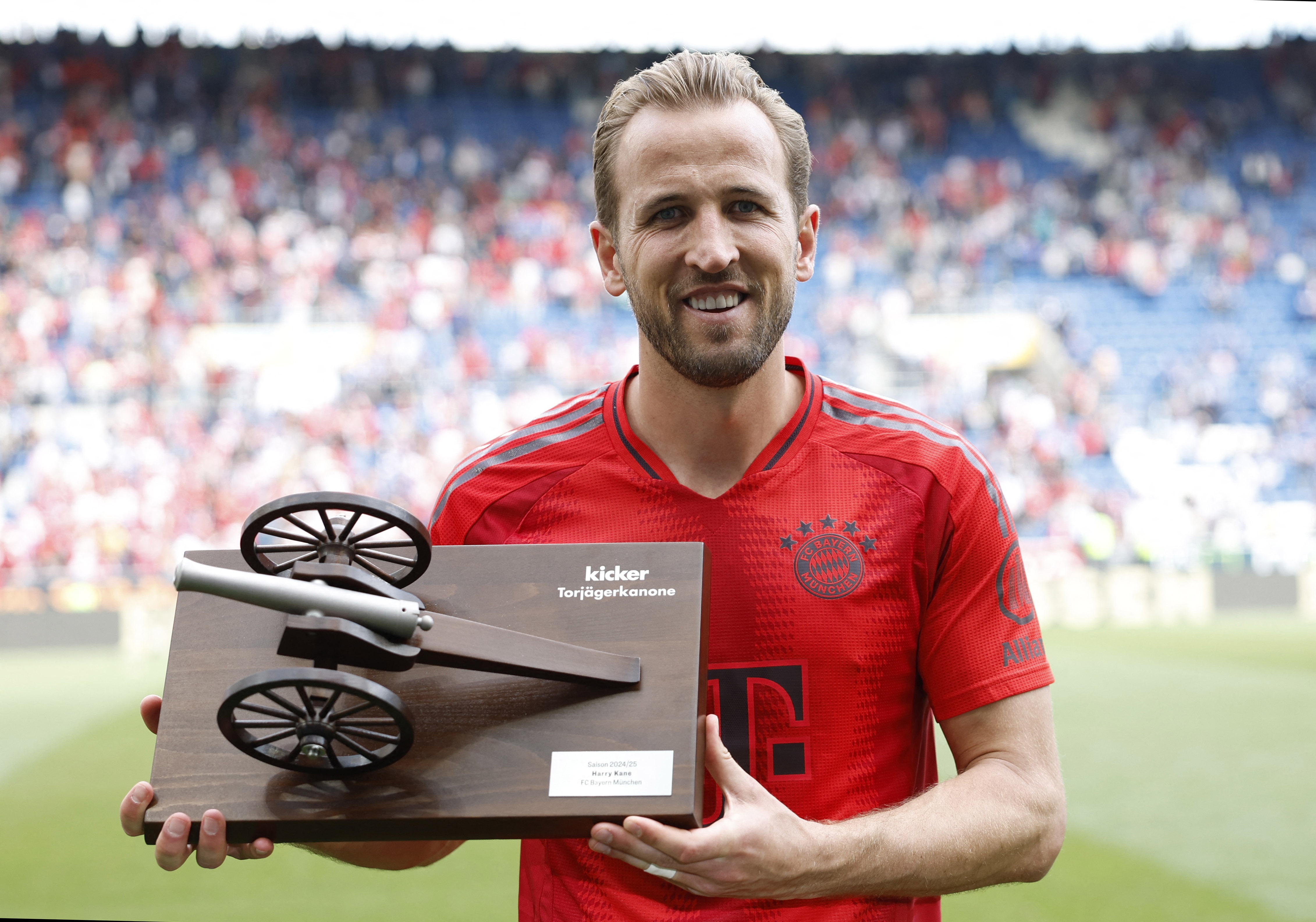 开云APP-热刺名宿：凯恩绝对是“长青球员”，年龄增长后10号位也很适合他